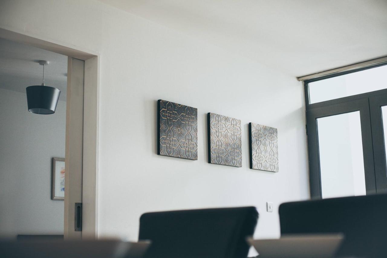 Serviced Apartment In Liverpool City Centre - Free Parking - Balcony - By Happy Days ภายนอก รูปภาพ